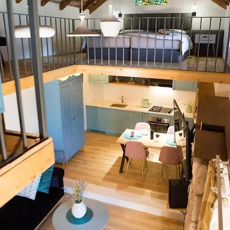 Kamena Kuca Hutovo Blato 別荘 Čapljina