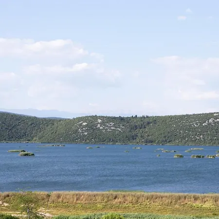 Kamena Kuca Hutovo Blato * Čapljina